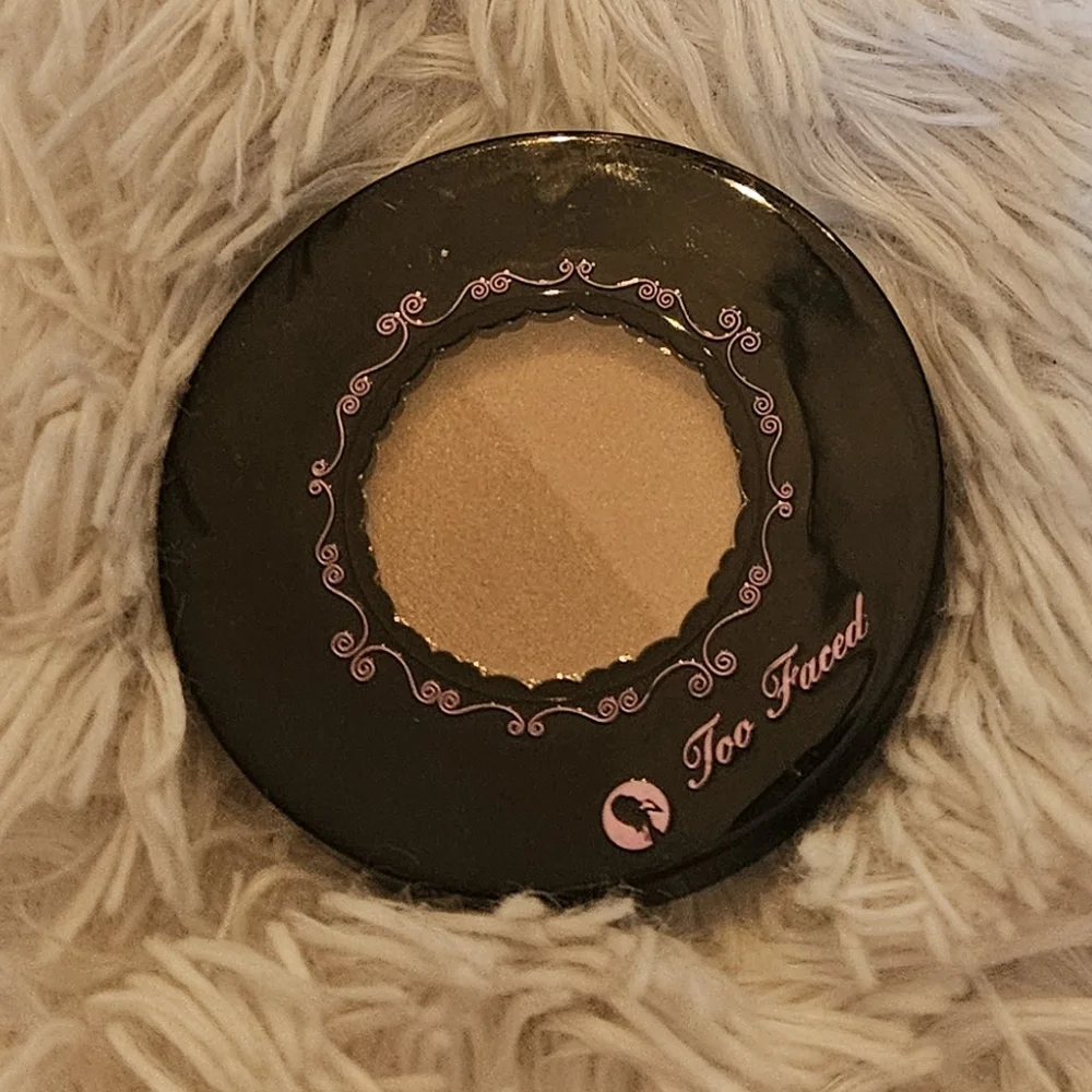 🆕️TOO FACED Sun Bunny Bronzer